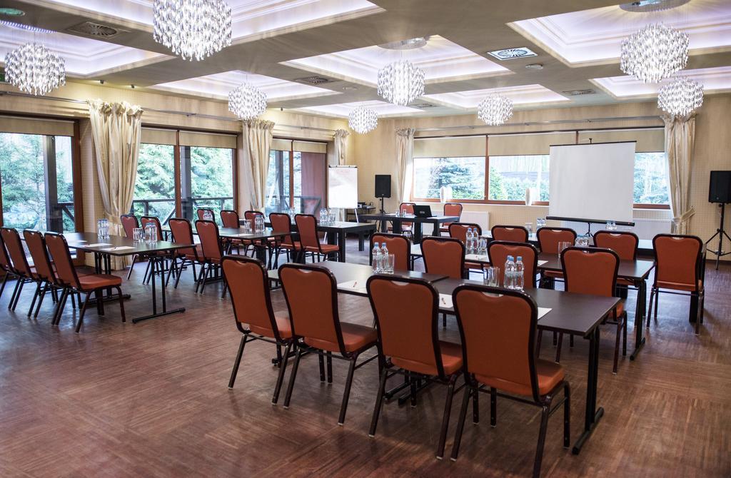 Agat Hotel Lodz  Ngoại thất bức ảnh