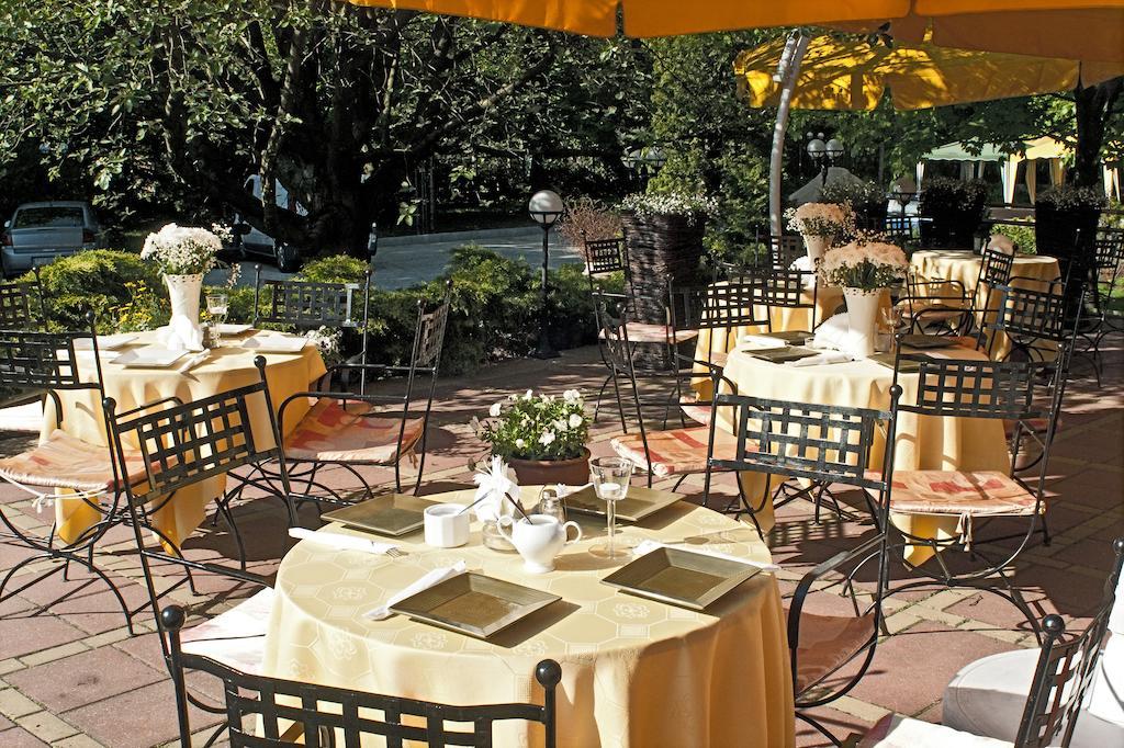 Agat Hotel Lodz  Ngoại thất bức ảnh