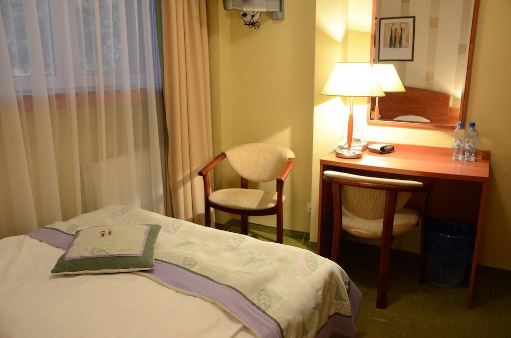 Agat Hotel Lodz  Phòng bức ảnh